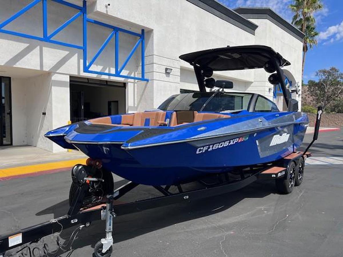 Used 2023 Malibu Boats 23 MXZ