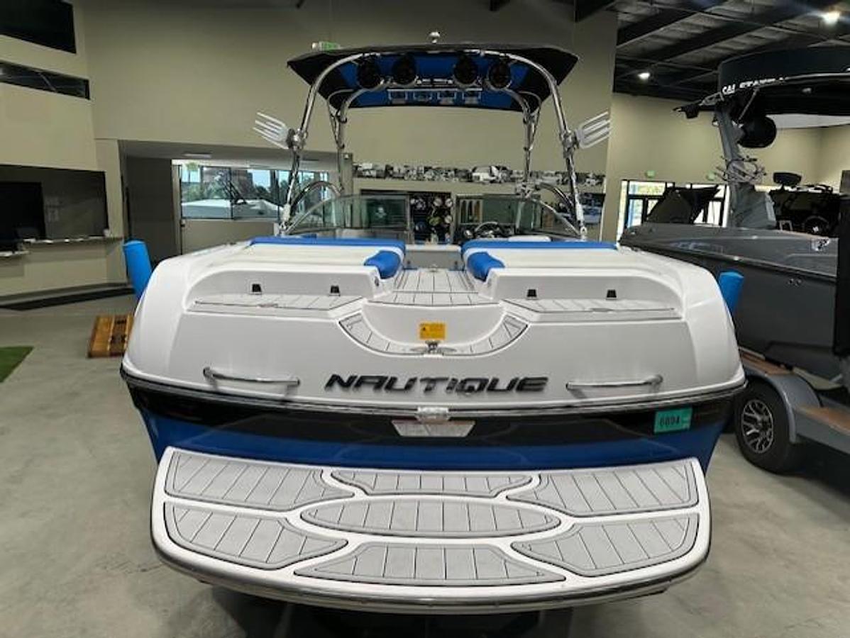 Used 2008 Nautique Super Air 230