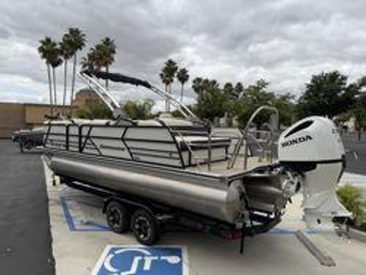 Used 2022 Berkshire CTS 24SB2