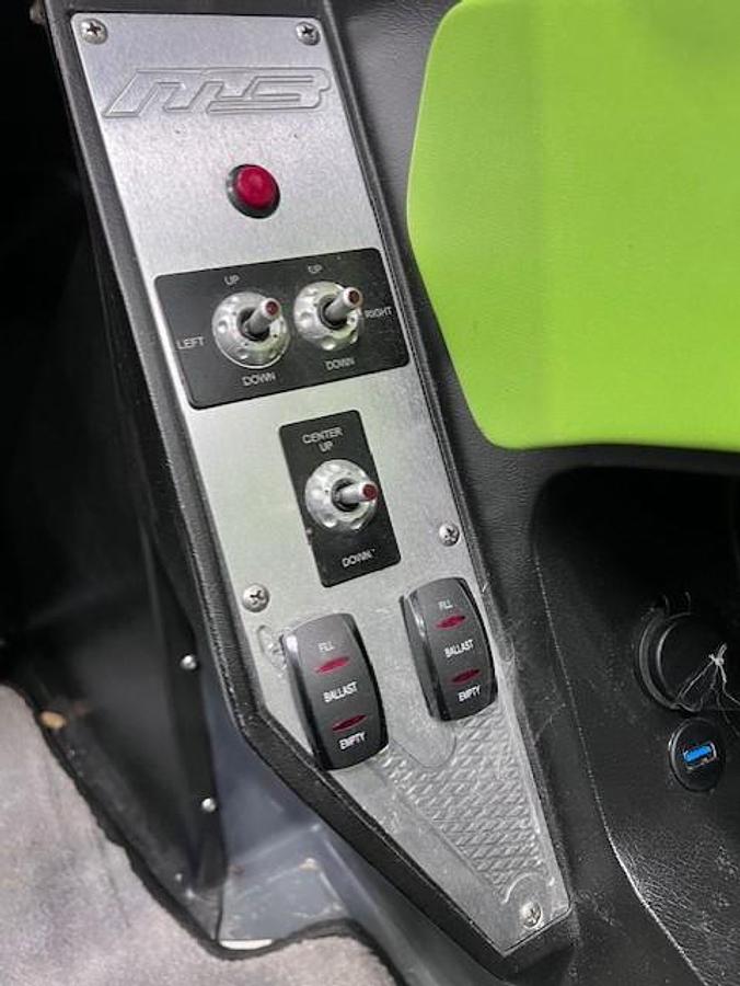 Used 2015 MB Sports F24 Tomcat