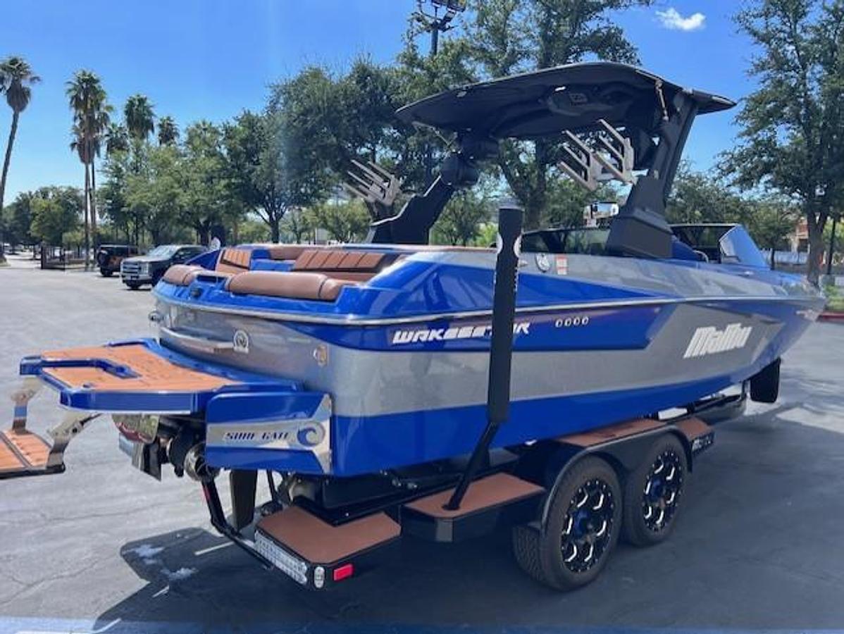 Used 2023 Malibu Boats 23 MXZ