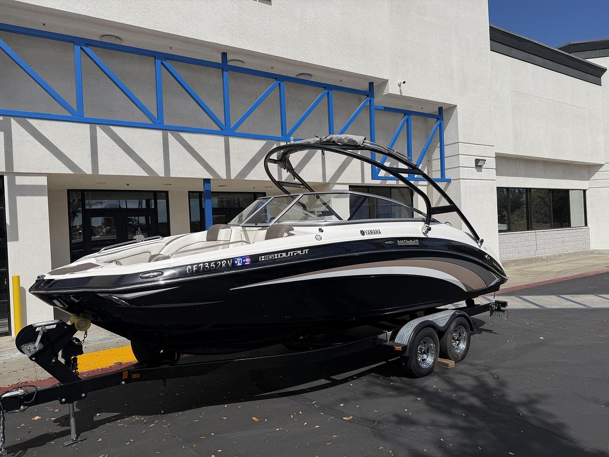 Used 2013 Yamaha 242 Limited S