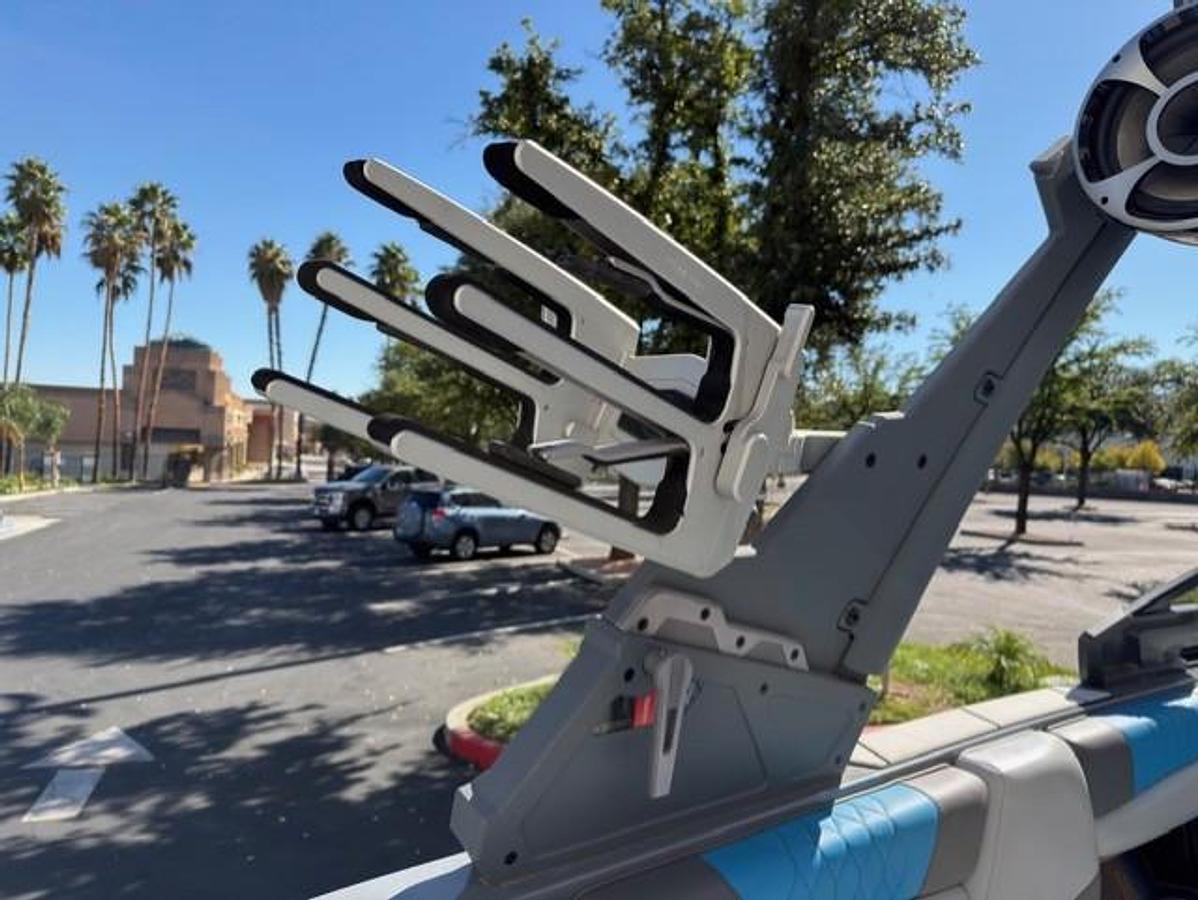 Used 2021 Malibu Boats M-Series M220