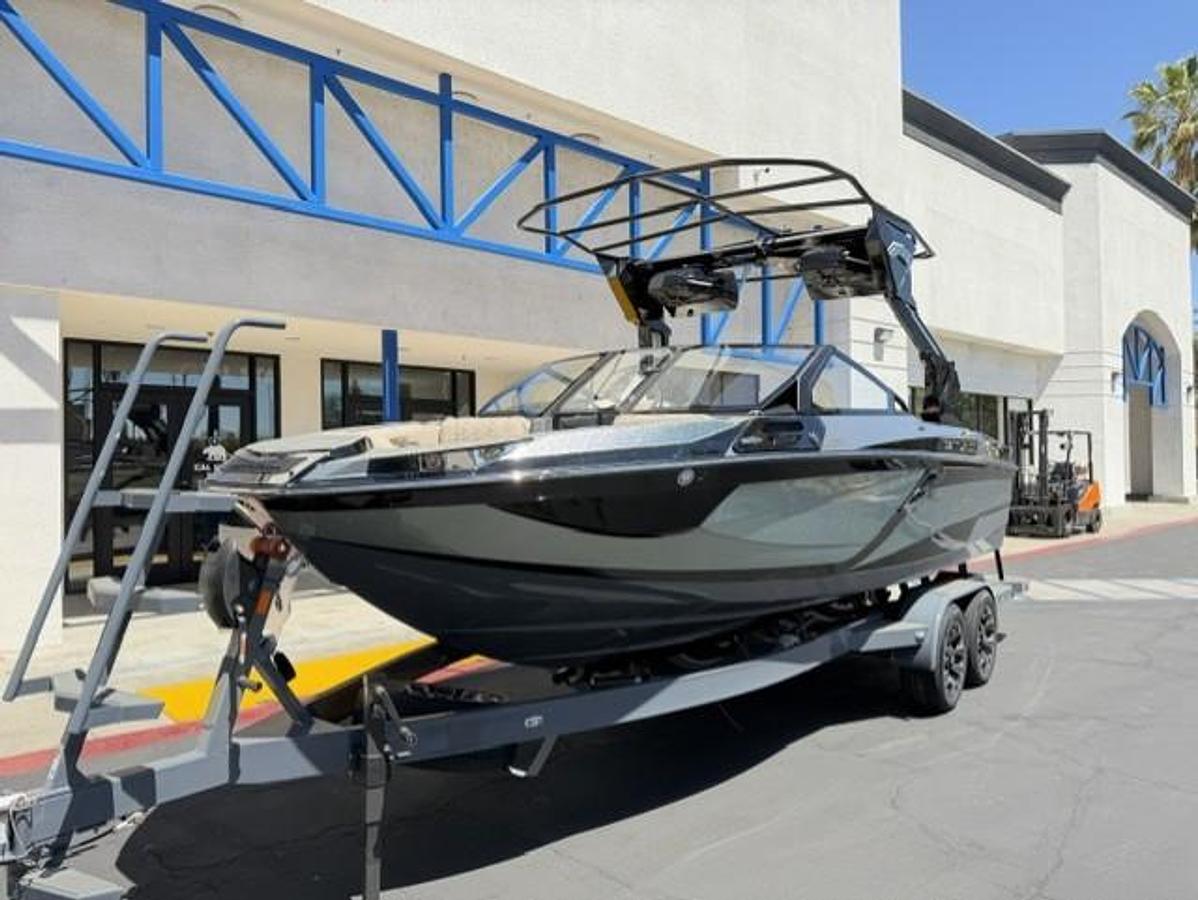 2026 Centurion Ri230