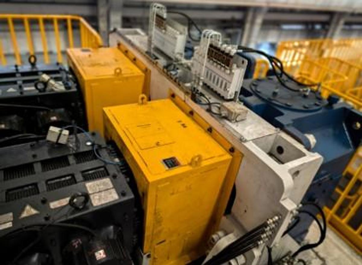 Used Hitachi Zosen Fukui 4-Press Mechanical Single Action Line