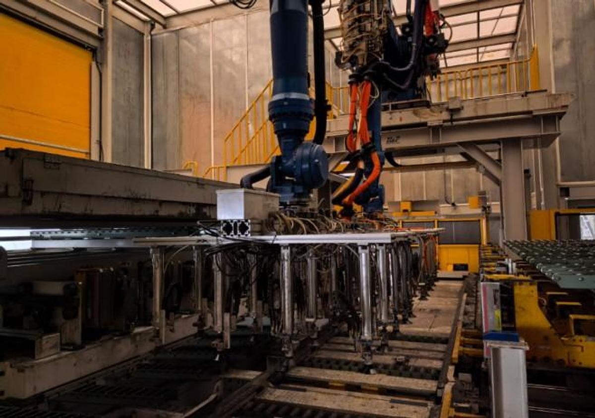 Used Hitachi Zosen Fukui 4-Press Mechanical Single Action Line