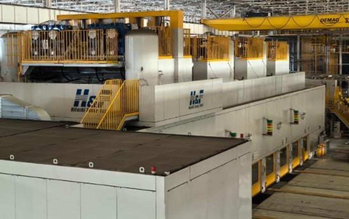 Used Hitachi Zosen Fukui 4-Press Mechanical Single Action Line