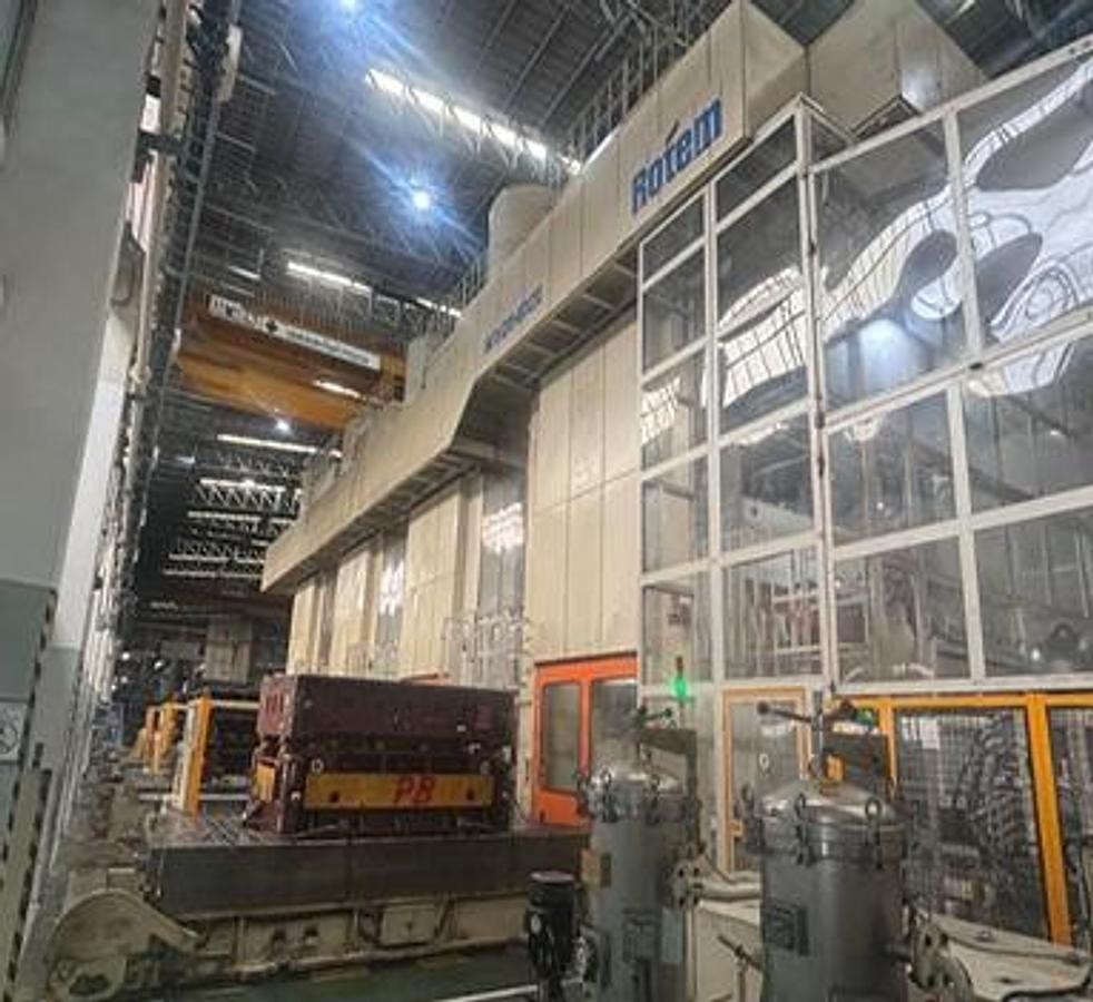 Used Hyundai Rotem 4-Press Link Motion 4-Point Mechanical Tandem Press Line