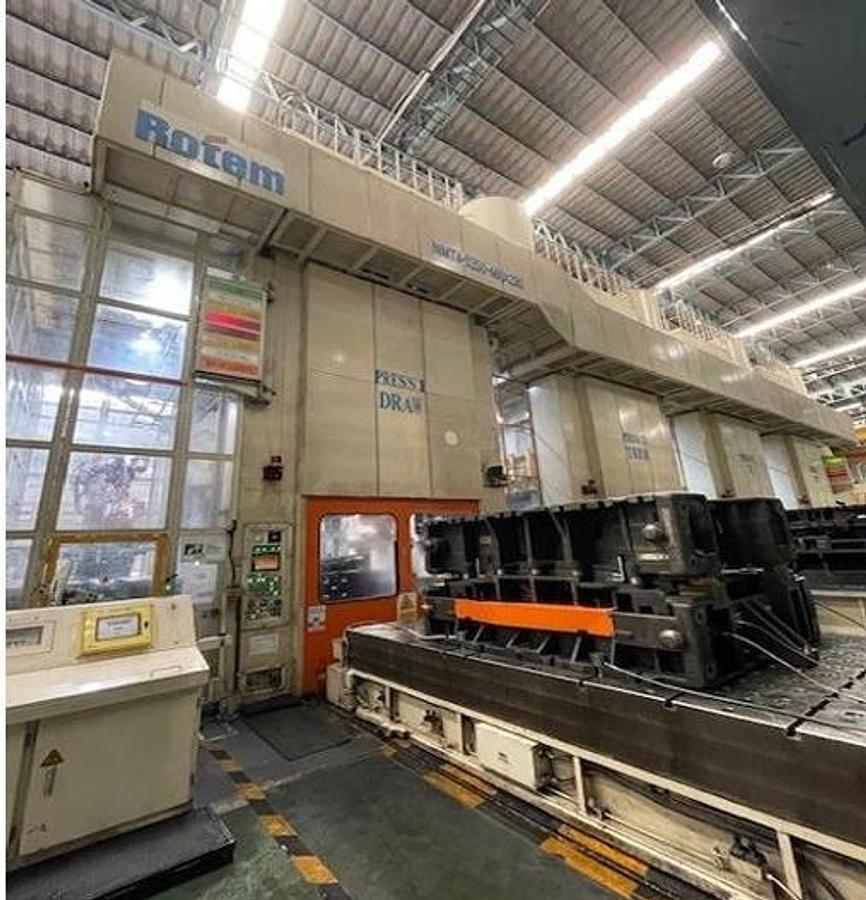 Used Hyundai Rotem 4-Press Link Motion 4-Point Mechanical Tandem Press Line