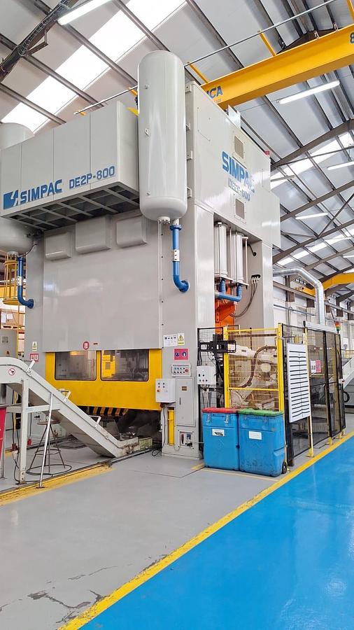 Used 2 x SIMPAC 800 ton Mechanical Presses with Feed Lines