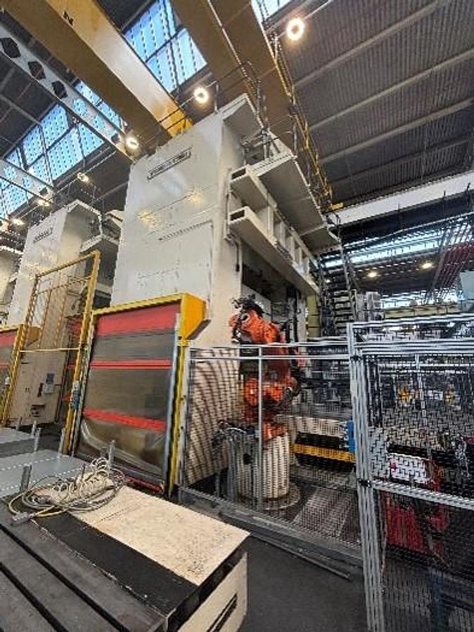 Used 6 x Hydraulic/Mechanical Press Line