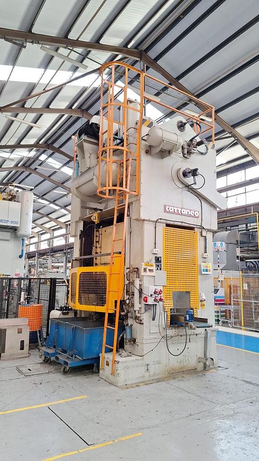 Used Cattaneo 400-ton Mechanical Press With Feed Line