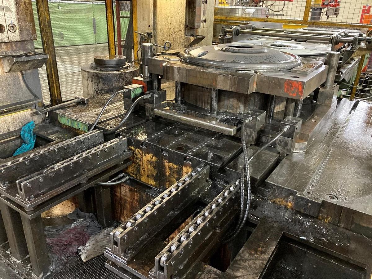 Used Dees 2500 ton 4-Post Triple Action Hydraulic Press