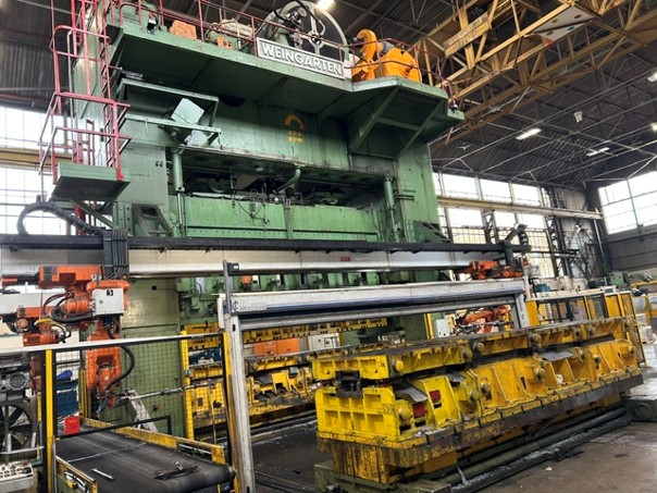 Used Muller Weingarten 2250 ton Straight Sided Mechanical Chassis Press