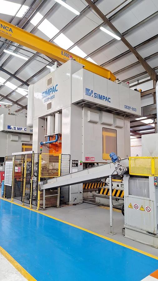 Used 2 x SIMPAC 800 ton Mechanical Presses with Feed Lines