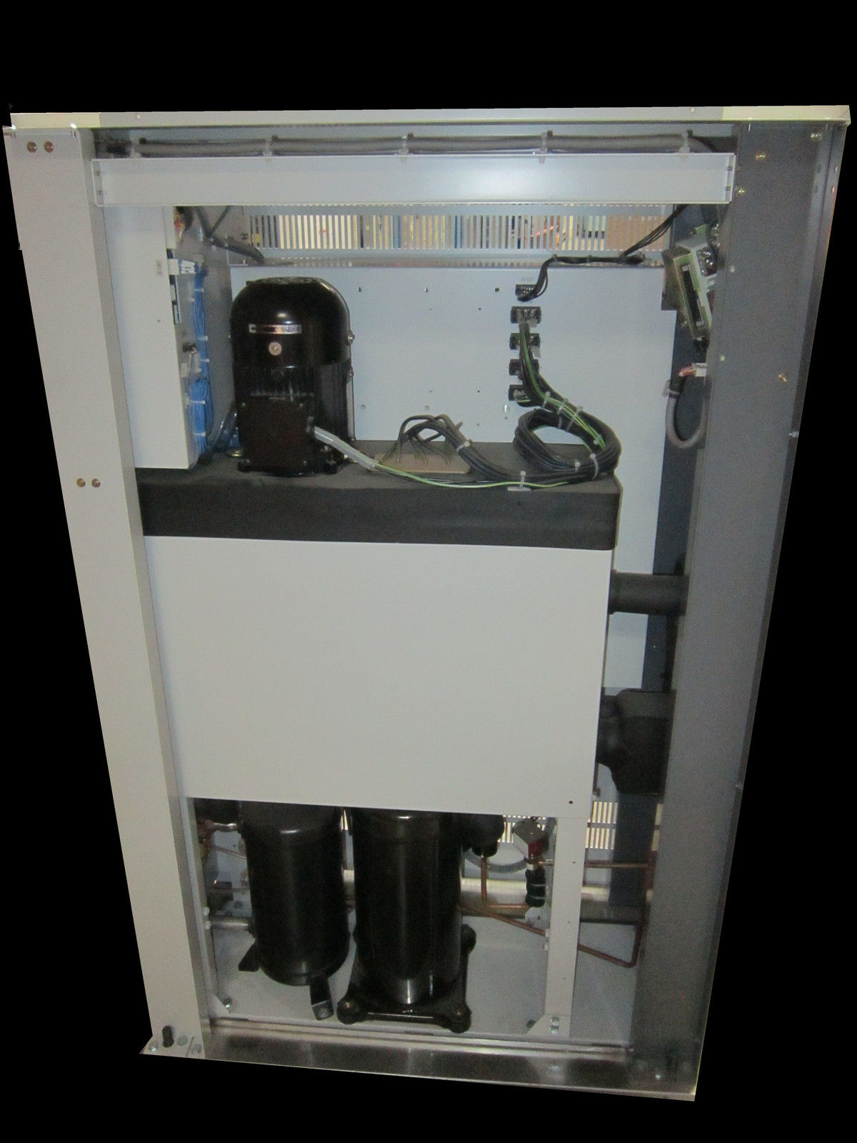 Used SMC INR-499-213-X020 RECIRCULATING WATER COOLED CHILLER