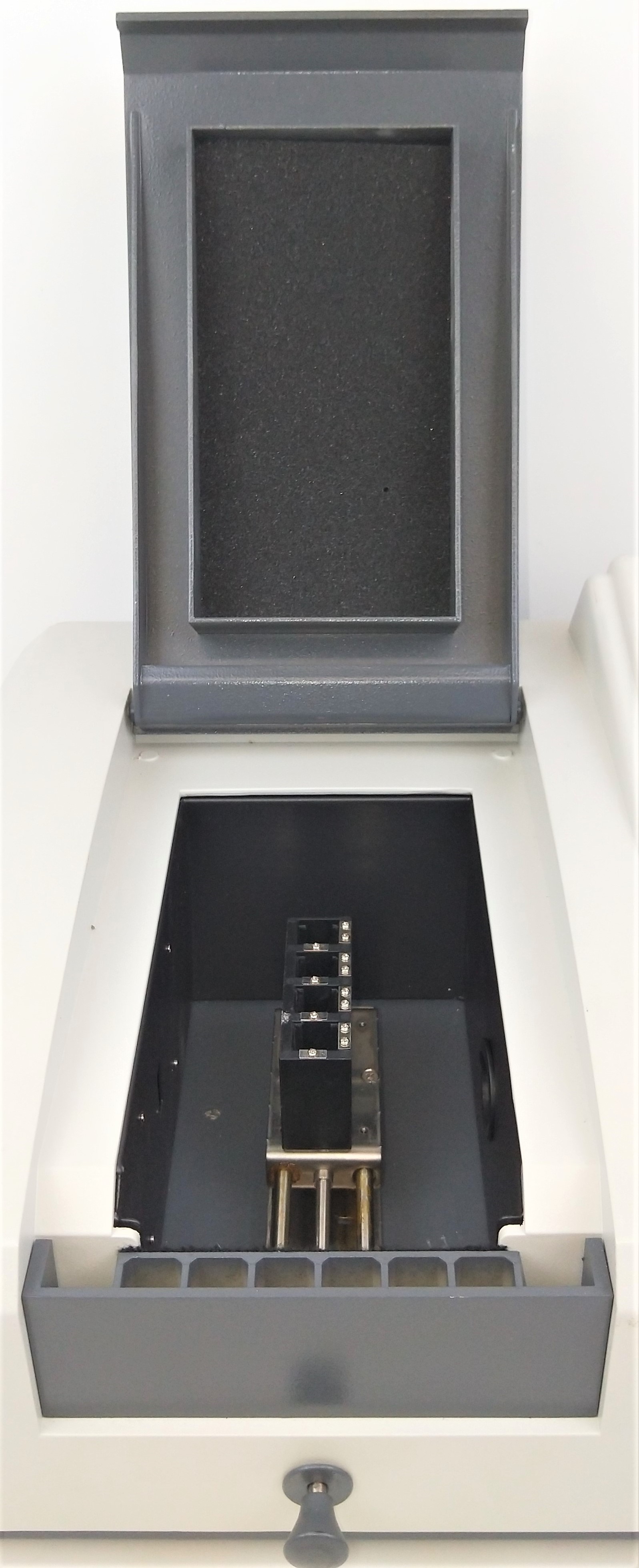 Used Sold Unico UV2150 UVVisible Spectrophotometer 200 to 1000nm at