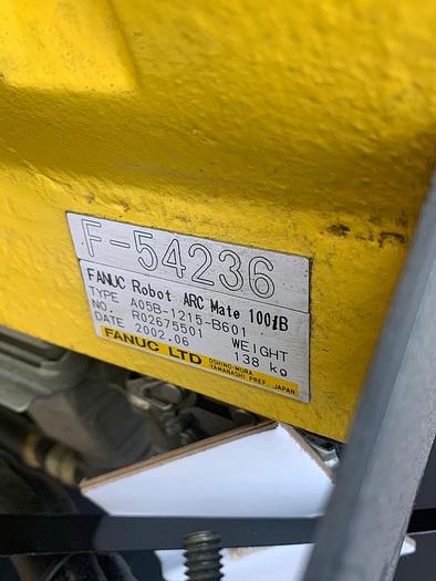 Used FANUC ARCMATE 100IB MIG WELDING CELL WITH RJ3iB CONTROLLER