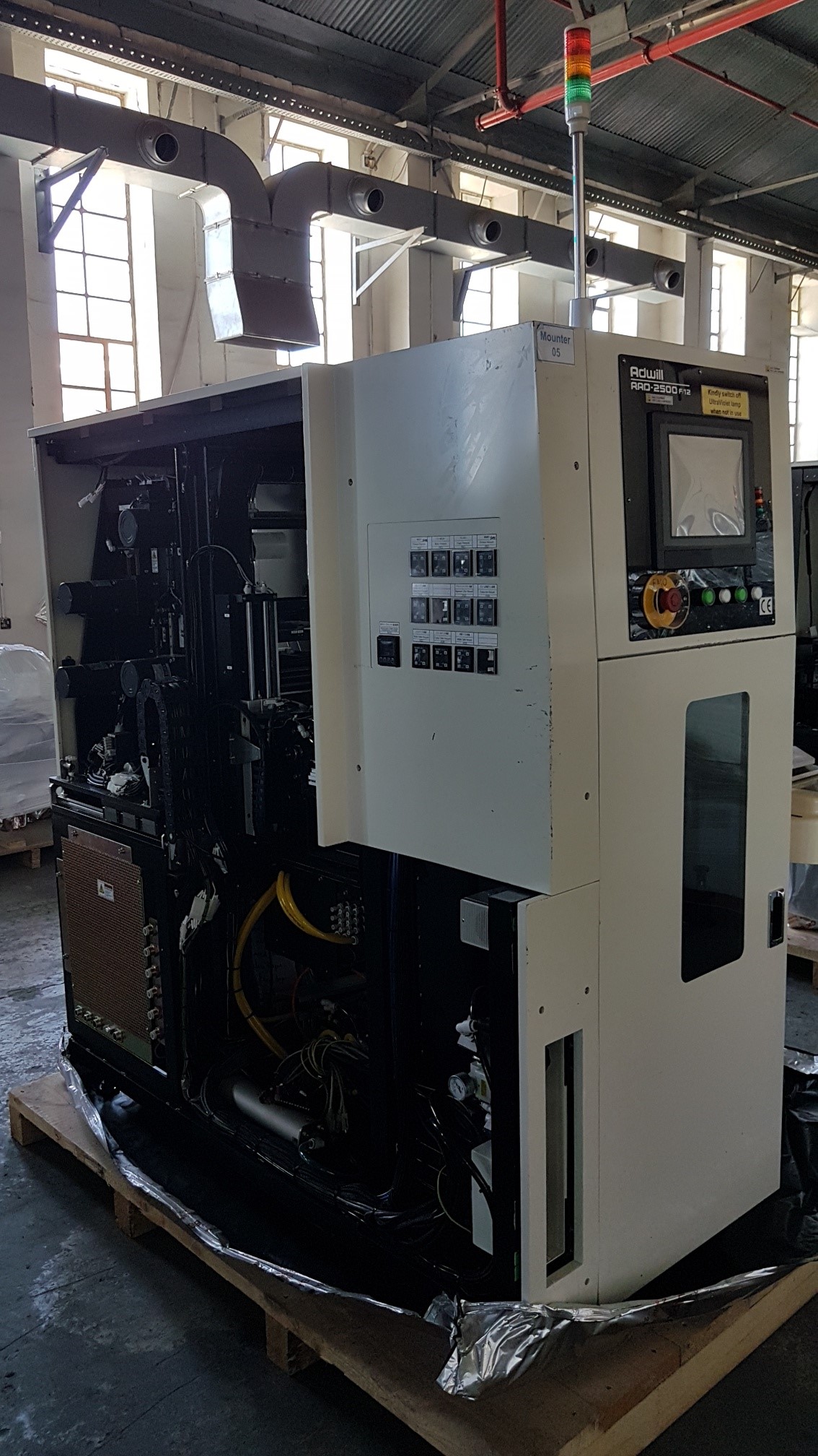 Used LINTEC RAD-2500F / 12RM Wafer Mounter