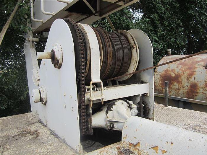 Used 1972 Ford Pump Hoist 15T Rig