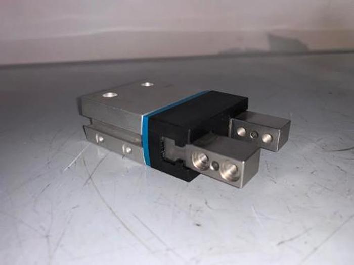 Used Festo parallel gripper DHPS-16-A (1254043)