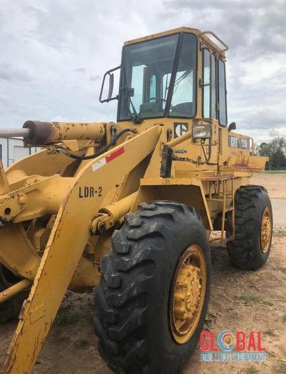 Used Item 0776 : CAT 926E Loader