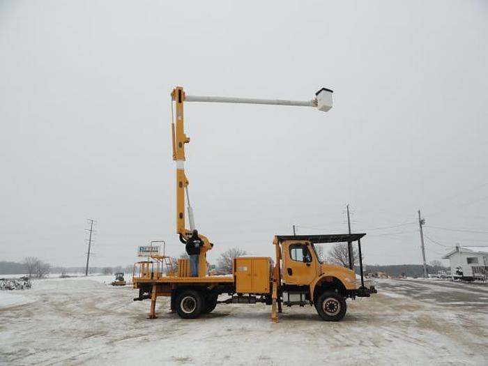 Used 2007 freightliner BUSINESS CLASS M2 106