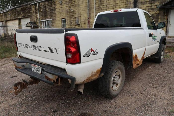 Used 2007 GM 2500HD 4X4 PICKUP TRUCK