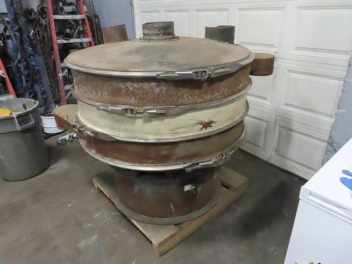 Used 48" SWECO SCREENER - C/S - 2 DECK (3 SPOUT) - TOP COVER