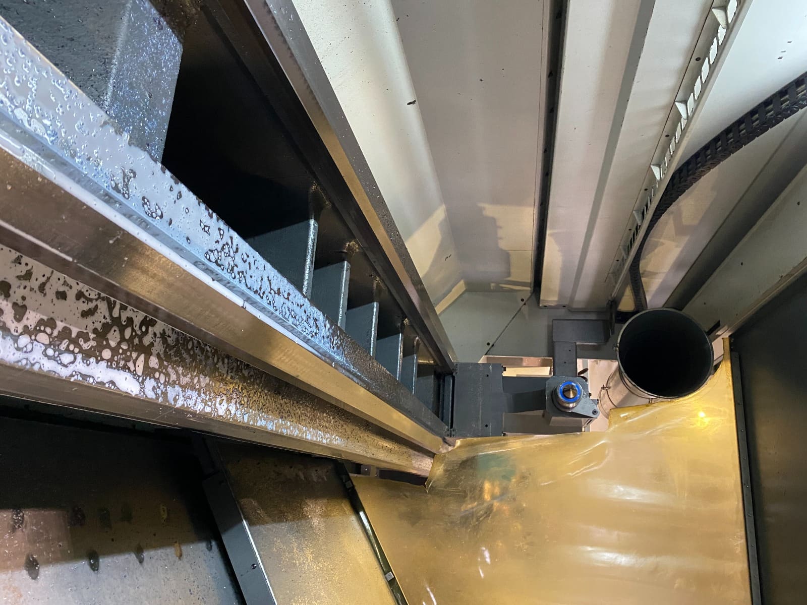 Used Pinacho ST 500 - 4000 - CNC Lathe - 2015