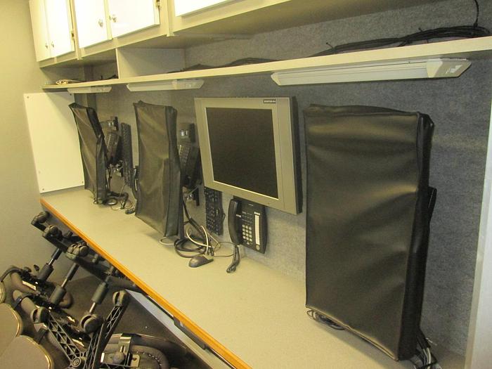 Used 2005 Farber Specialty Command Center Trailer