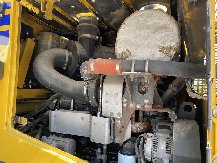 Usato 2011 KOMATSU WA320 PZ-6