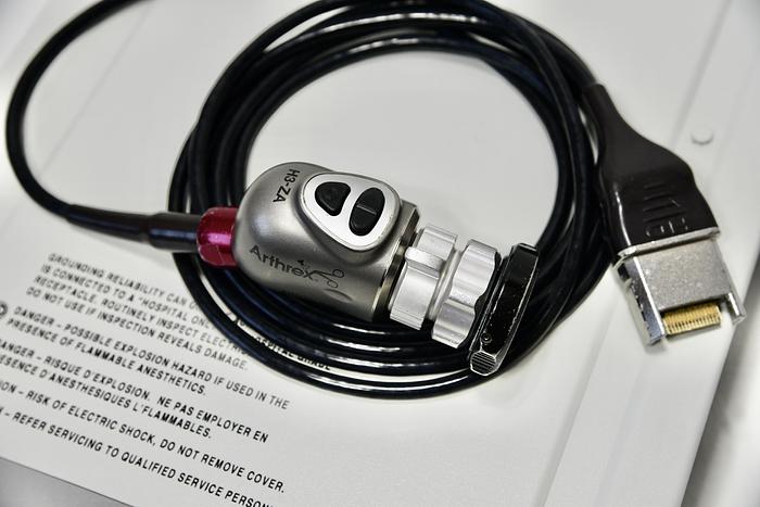 Used Arthrex IR8101 SCB Image 1 Hub with IR8006 H3-ZA Camera Head