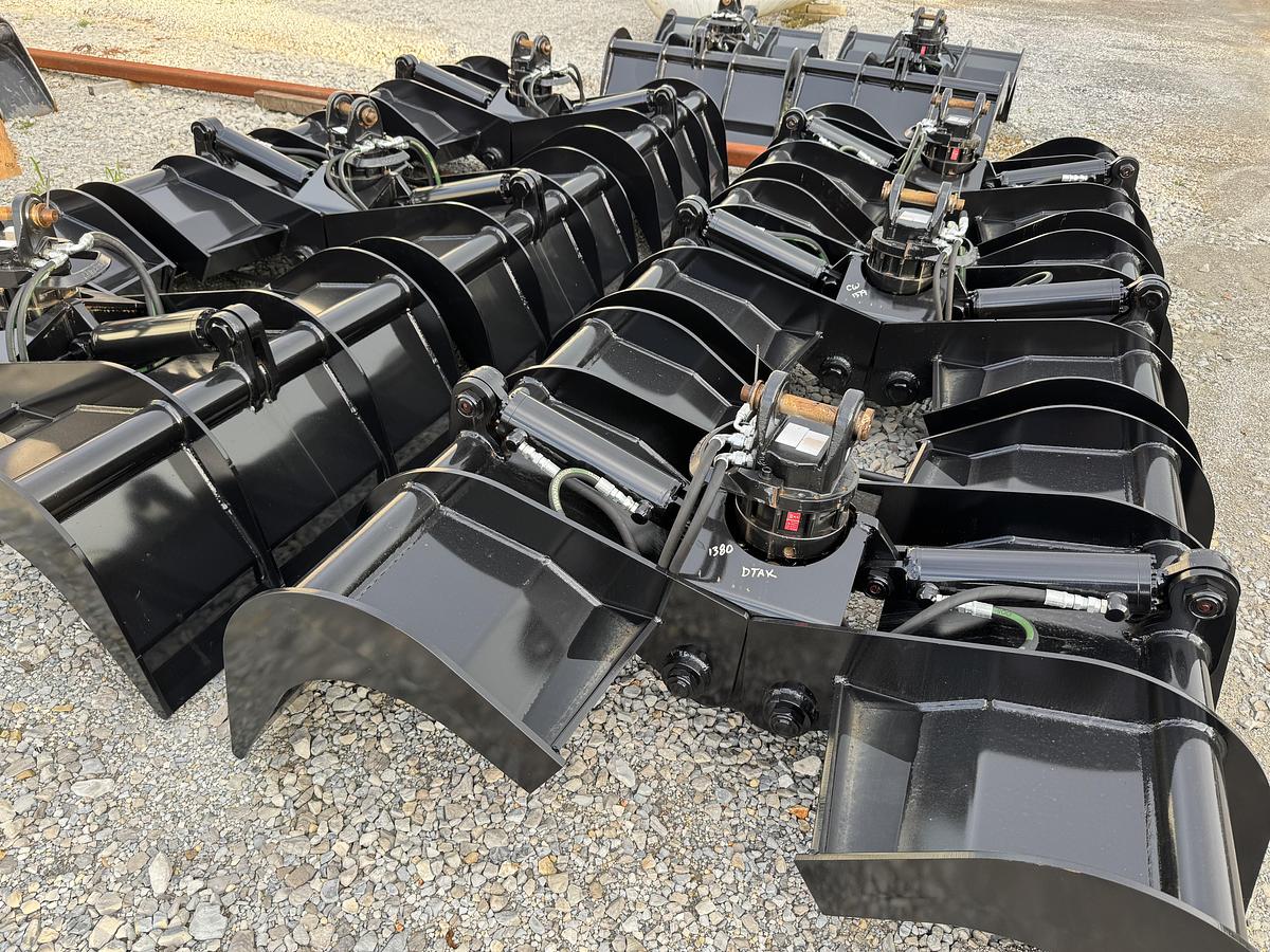 Titan Debris Grapple