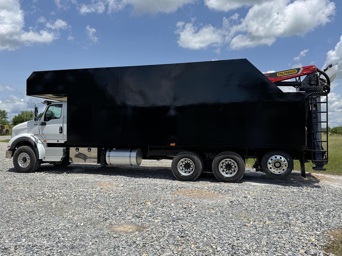 International HX60 with Palfinger M98