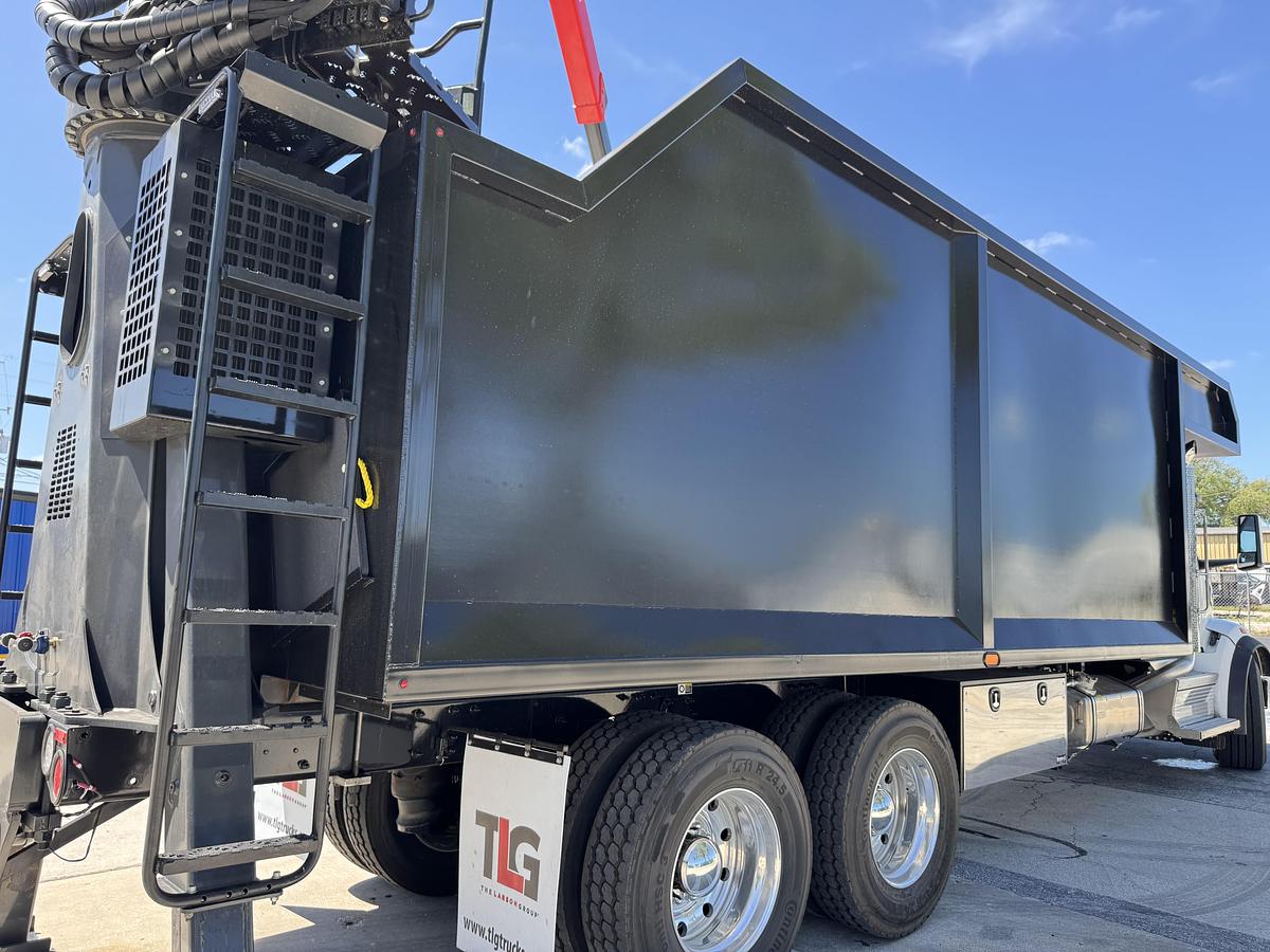 Peterbilt 567 with Palfinger M98 and 24' Tree bed