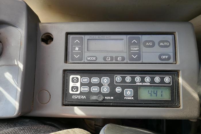 Used 2010 HITACHI ZX225 USLC-3
