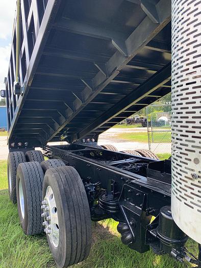 Used 2010 MACK GU 813