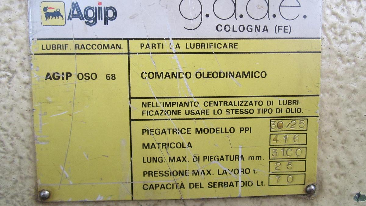 Gebruikt Piegatrice Gade 3100 x 25 Ton