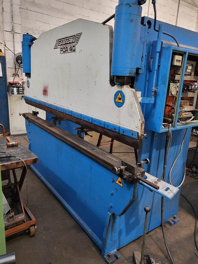 Usado Piegatrice Gasparini 3000 x 40