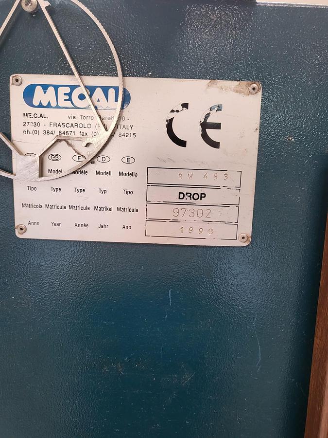 Usato Troncatrice  A Doppia Testa Mecal