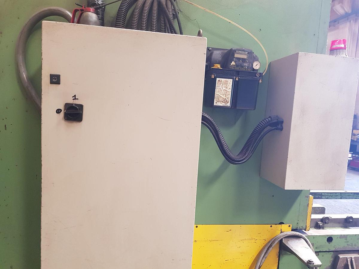 Usato 2002 Cesoia Warcom 6000 x 8