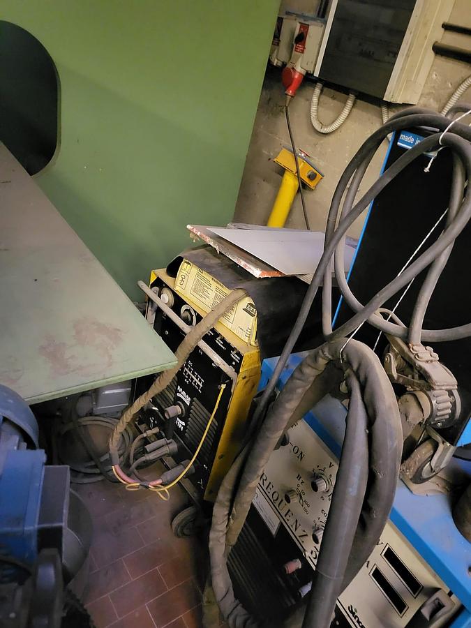 Gebruikt Saldatrice a Tig Esab