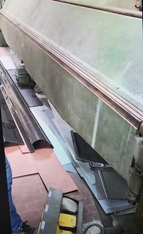 Usato Piegatrice Hyllus 6000 x 2