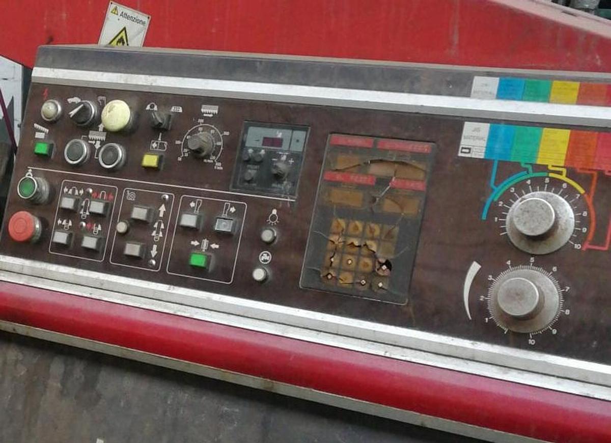 Usato Seghetto Amada Mod. Hfa 400 S