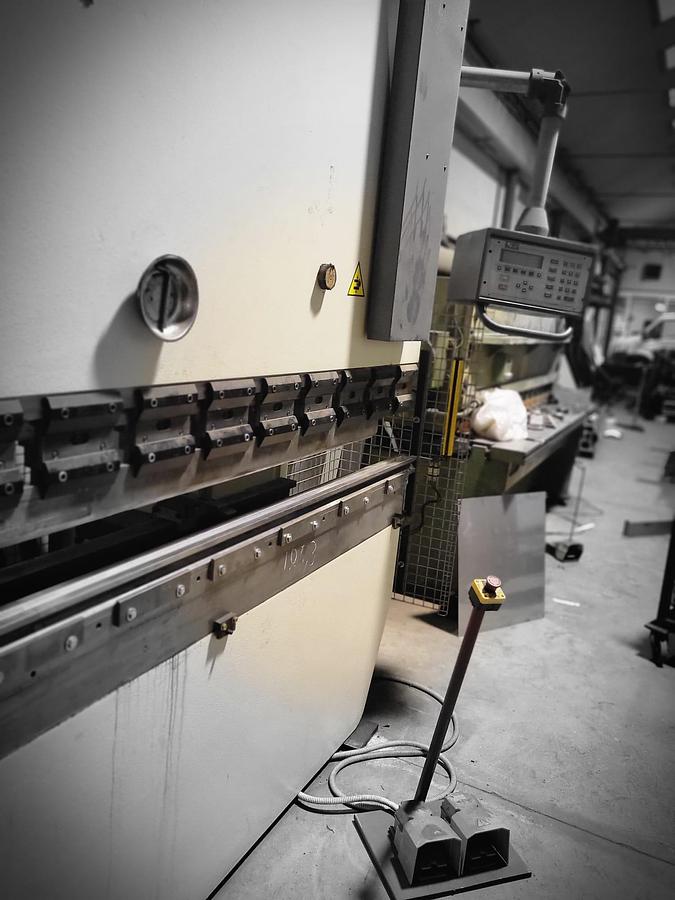 Usato Piegatrice Sala 3000 x 110 ton