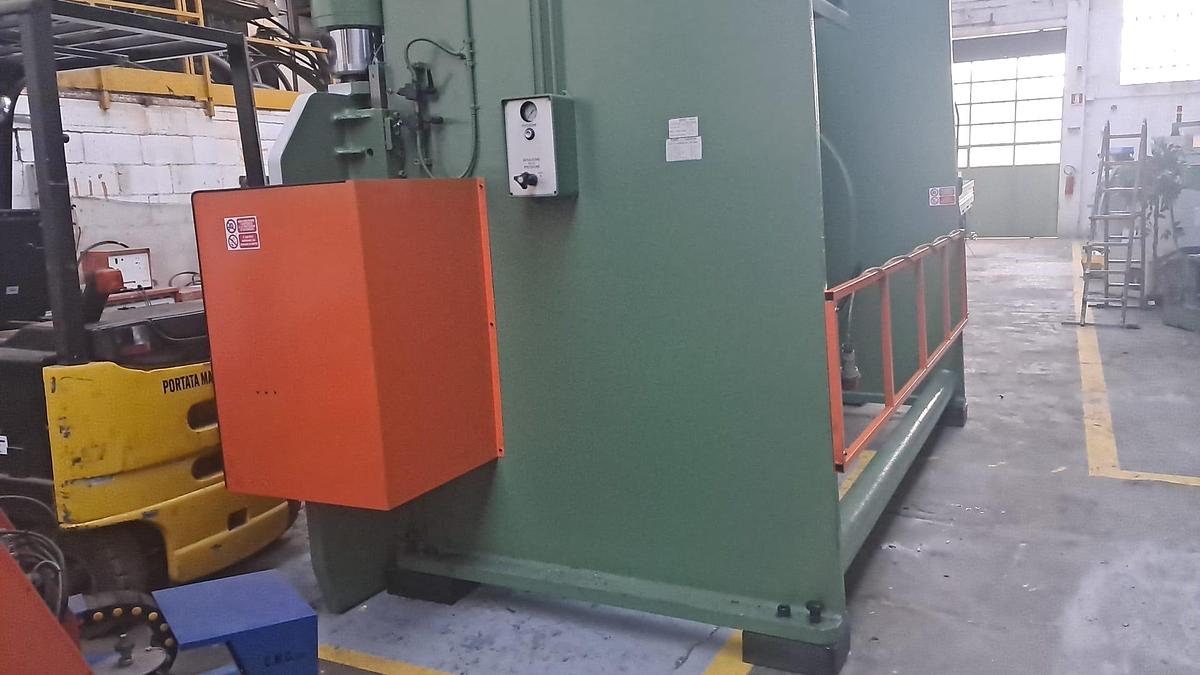 Usato Piegatrice Romec 4000 x 125 Ton
