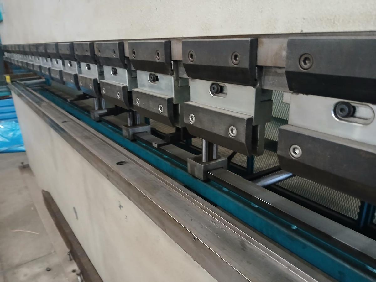 Usato Piegatrice BL 4000 X 40 Ton