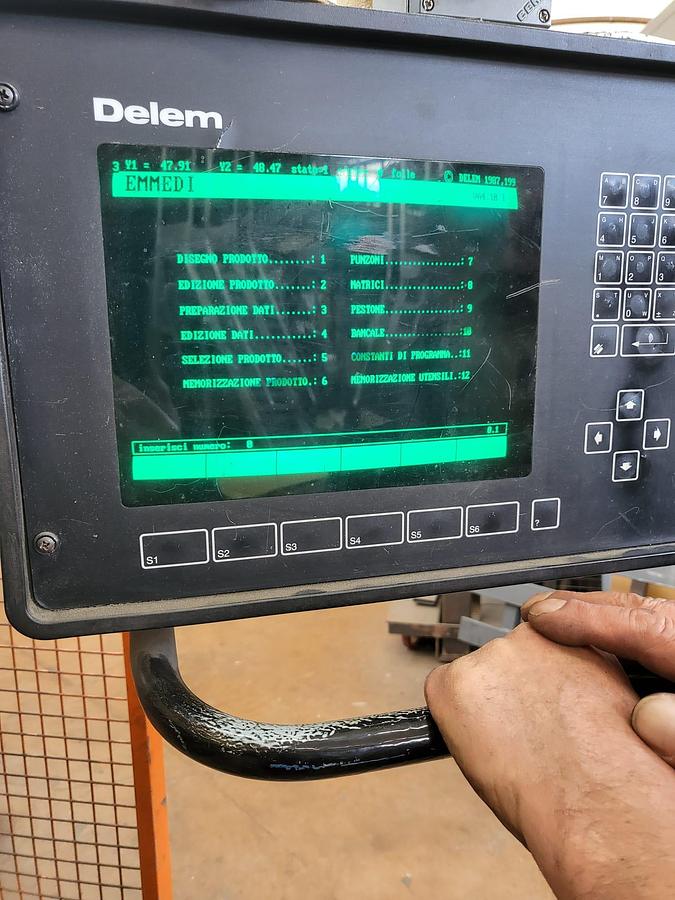 Gebruikt Piegatrice Farina 4175 x 80