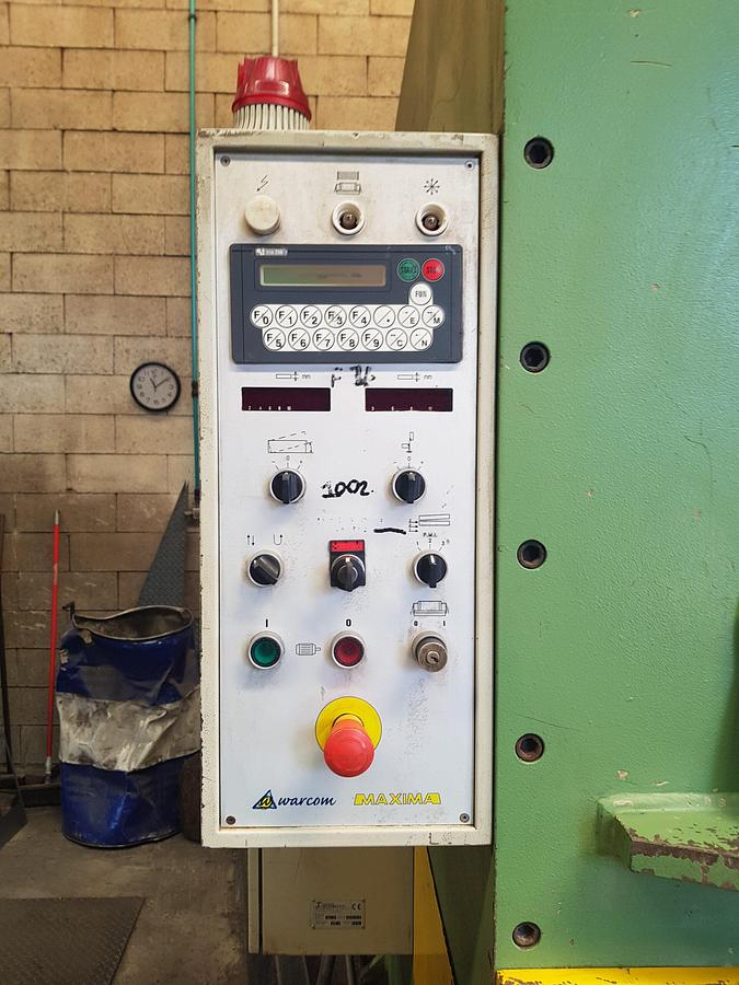 Usato 2002 Cesoia Warcom 6000 x 8